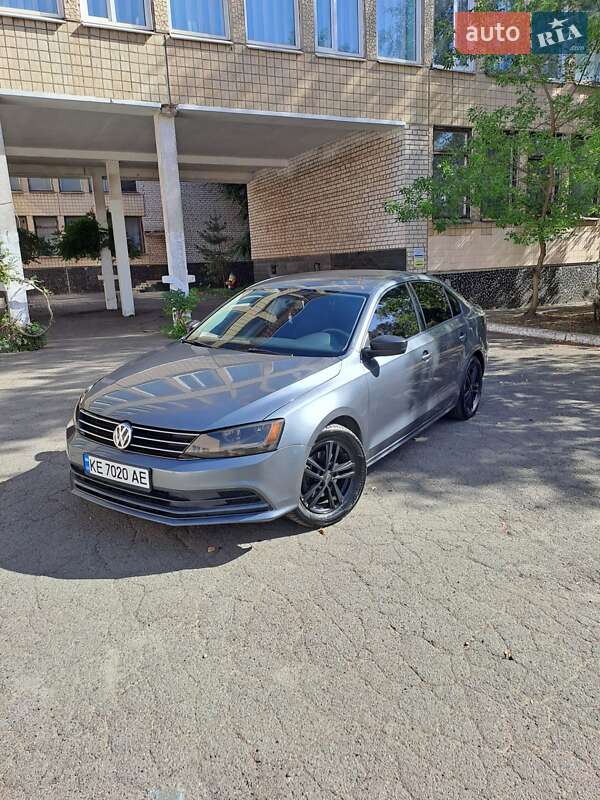 Седан Volkswagen Jetta 2016 в Кривом Роге