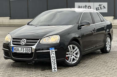 Седан Volkswagen Jetta 2007 в Луцке