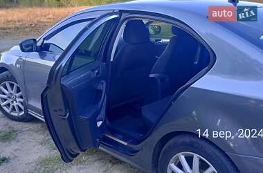Седан Volkswagen Jetta 2015 в 