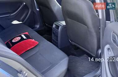 Седан Volkswagen Jetta 2015 в 