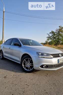 Седан Volkswagen Jetta 2014 в Запорожье