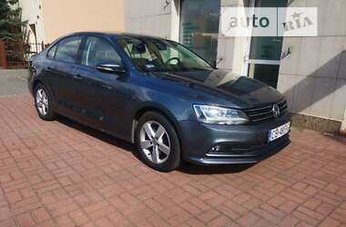 Седан Volkswagen Jetta 2016 в Луцьку