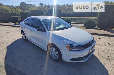 Седан Volkswagen Jetta 2014 в Днепре