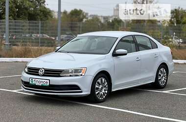 Седан Volkswagen Jetta 2016 в Киеве