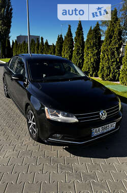 Седан Volkswagen Jetta 2017 в Киеве