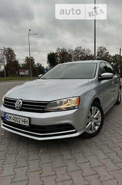 Седан Volkswagen Jetta 2015 в Житомире