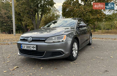 Седан Volkswagen Jetta 2013 в Харькове