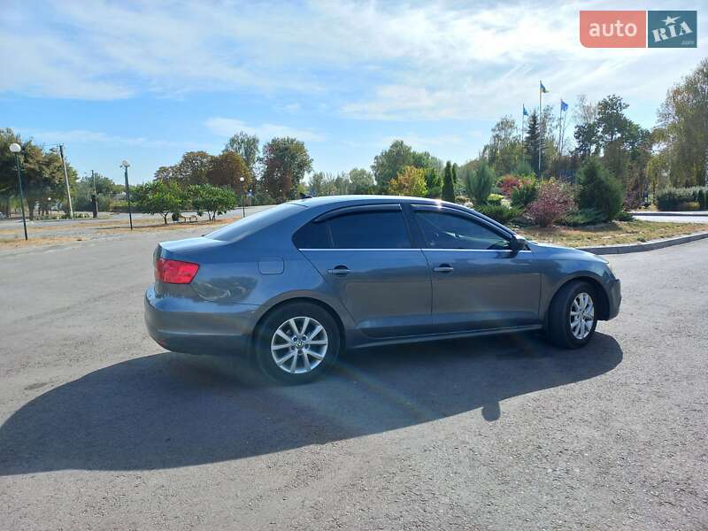 Седан Volkswagen Jetta 2012 в Сумах