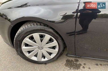 Седан Volkswagen Jetta 2008 в Володимирці