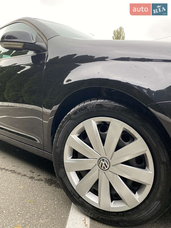 Седан Volkswagen Jetta 2008 в Володимирці