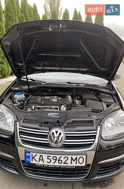 Седан Volkswagen Jetta 2008 в Володимирці