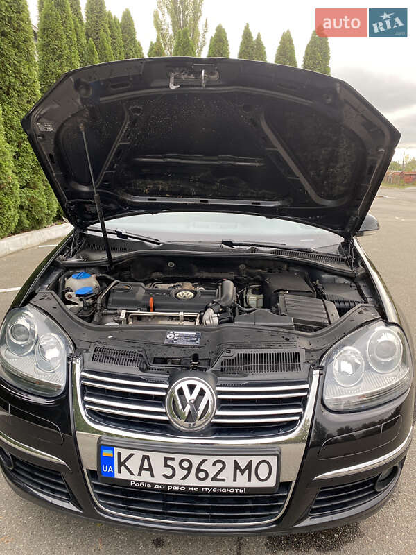 Седан Volkswagen Jetta 2008 в Володимирці