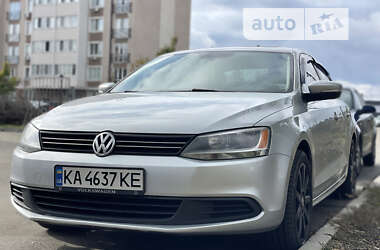 Седан Volkswagen Jetta 2010 в Гатном