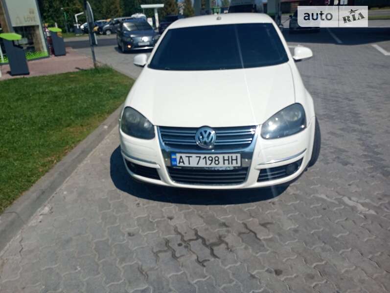 Седан Volkswagen Jetta 2006 в Делятине