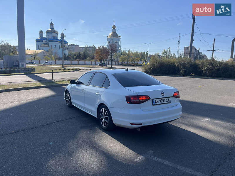 Седан Volkswagen Jetta 2016 в Кривому Розі