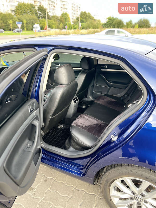 Седан Volkswagen Jetta 2007 в Львове