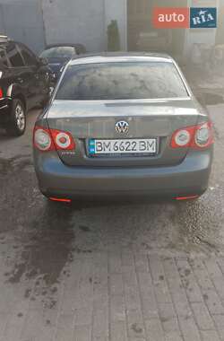 Седан Volkswagen Jetta 2005 в 