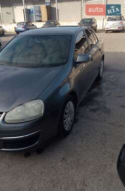 Седан Volkswagen Jetta 2005 в 