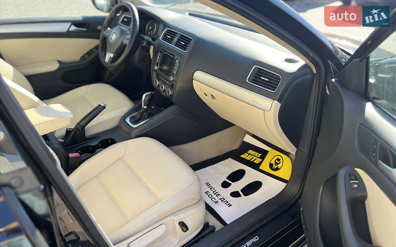 Седан Volkswagen Jetta 2013 в Мукачево