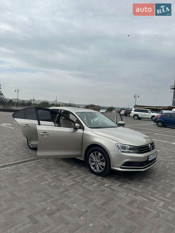 Седан Volkswagen Jetta 2014 в Харькове