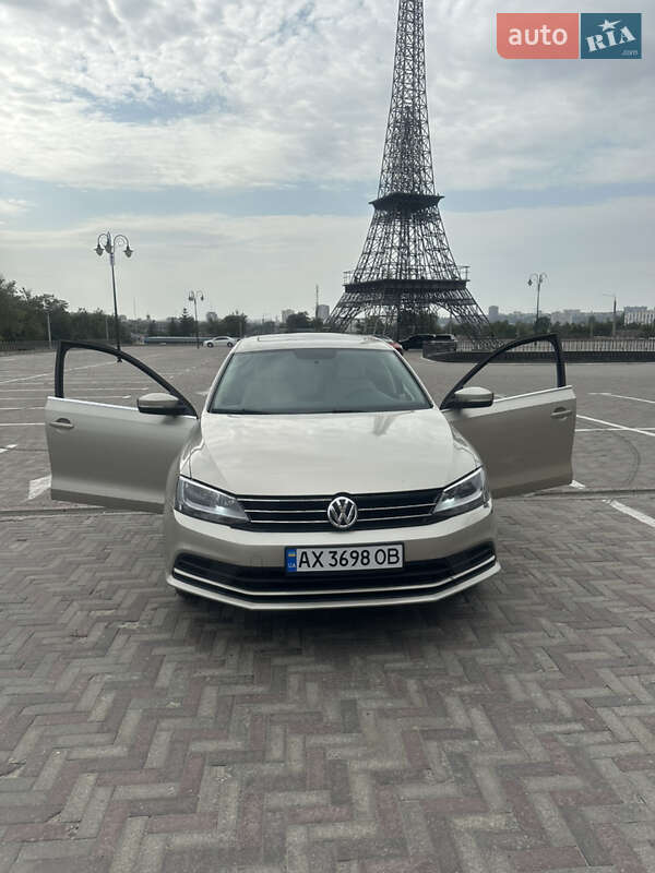 Седан Volkswagen Jetta 2014 в Харькове