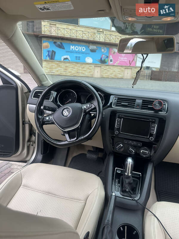 Седан Volkswagen Jetta 2014 в Харькове