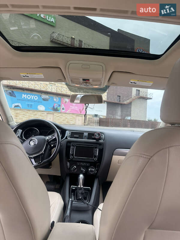 Седан Volkswagen Jetta 2014 в Харькове