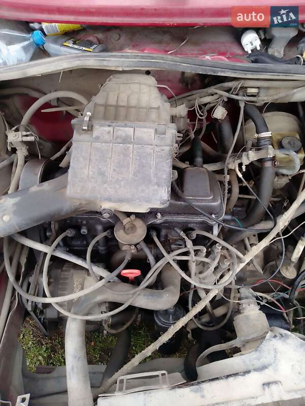 Седан Volkswagen Jetta 1989 в Вижниці