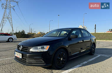 Седан Volkswagen Jetta 2015 в Києві