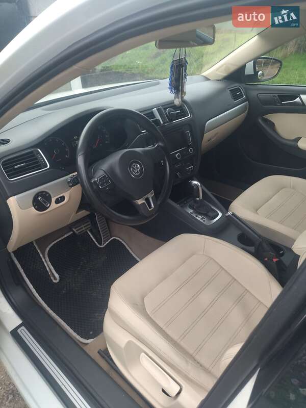 Седан Volkswagen Jetta 2011 в Вознесенске