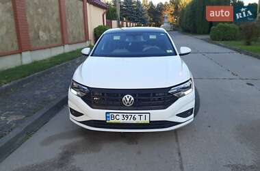 Седан Volkswagen Jetta 2021 в Львові