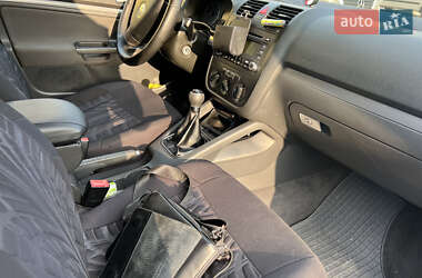 Седан Volkswagen Jetta 2006 в 