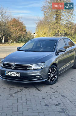 Седан Volkswagen Jetta 2016 в Красилові