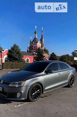 Седан Volkswagen Jetta 2011 в Кам'янському