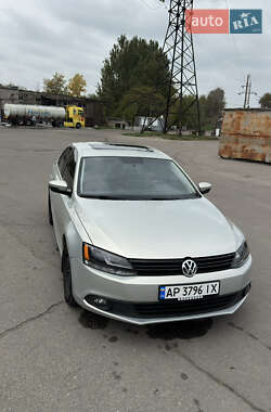 Седан Volkswagen Jetta 2010 в Запоріжжі