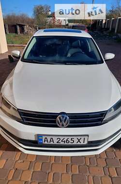 Седан Volkswagen Jetta 2015 в Киеве