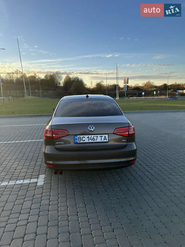 Седан Volkswagen Jetta 2014 в Львові фото 5 Седан Volkswagen Jetta 2014 в Львові
