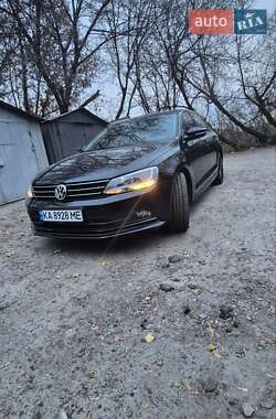 Седан Volkswagen Jetta 2015 в Киеве