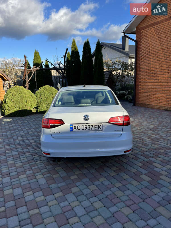 Седан Volkswagen Jetta 2017 в Луцьку