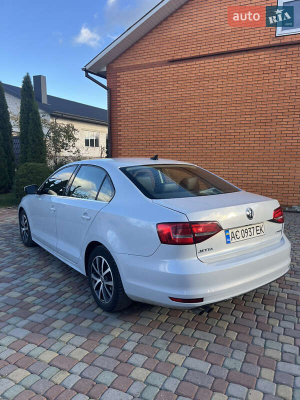 Седан Volkswagen Jetta 2017 в Луцьку