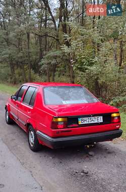 Седан Volkswagen Jetta 1986 в Вилкове