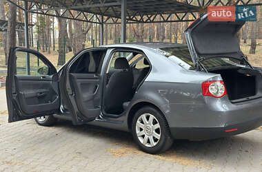 Седан Volkswagen Jetta 2007 в Киеве