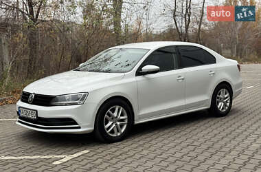 Седан Volkswagen Jetta 2016 в Рівному