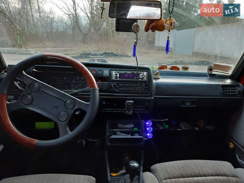 Седан Volkswagen Jetta 1987 в Тернополе