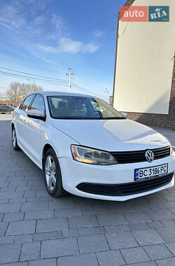 Седан Volkswagen Jetta 2012 в Львове