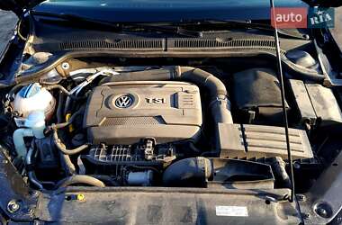 Седан Volkswagen Jetta 2014 в 