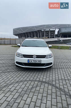 Седан Volkswagen Jetta 2012 в Киеве