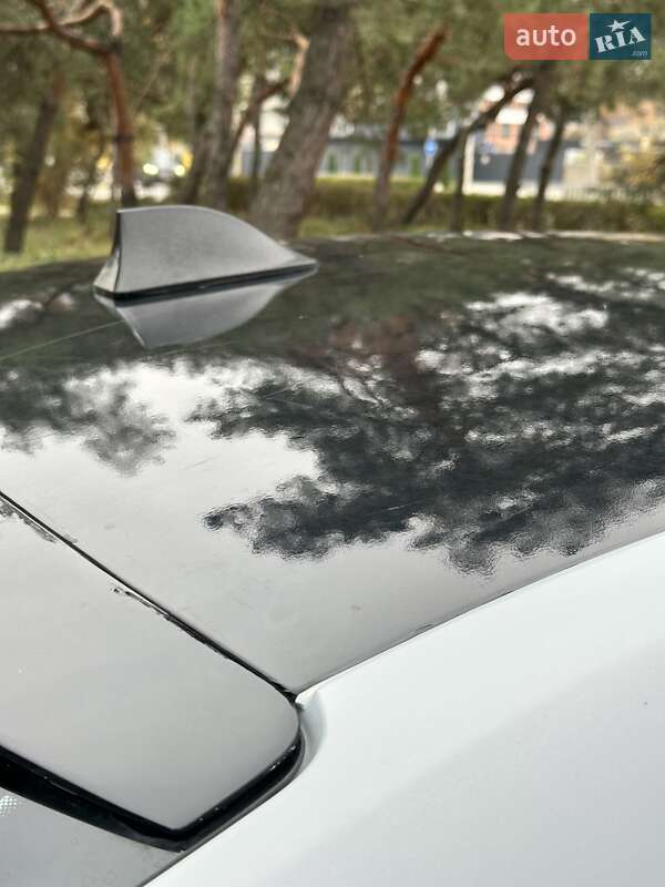 Седан Volkswagen Jetta 2017 в Киеве