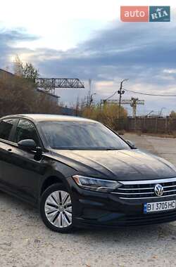 Седан Volkswagen Jetta 2019 в Харькове