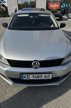 Седан Volkswagen Jetta 2012 в Дніпрі